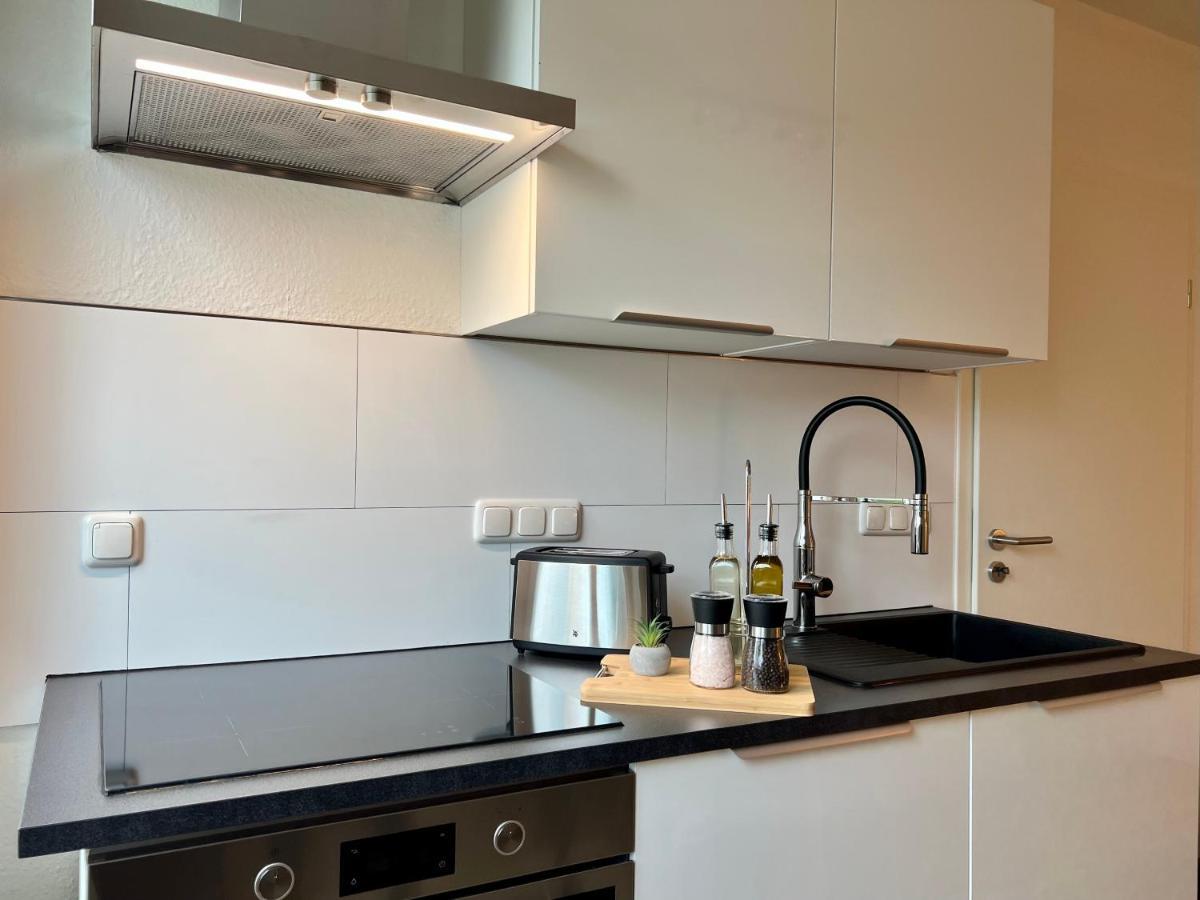 Design Apartment Mit Balkon - Kueche - Netflix Essen Extérieur photo