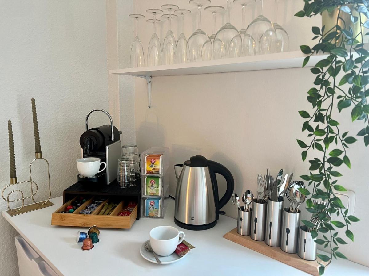 Design Apartment Mit Balkon - Kueche - Netflix Essen Extérieur photo